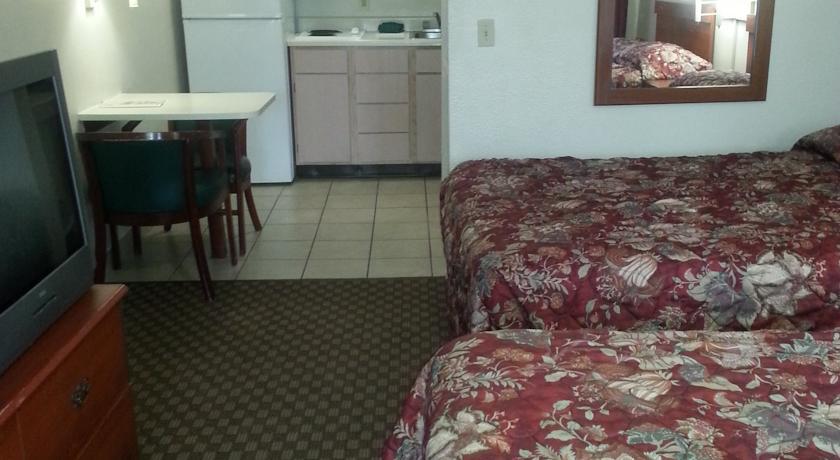 Intown Suites Extended Stay Houston Tx - Westchase Номер фото
